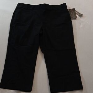 Women's Briggs Black Capri Pants